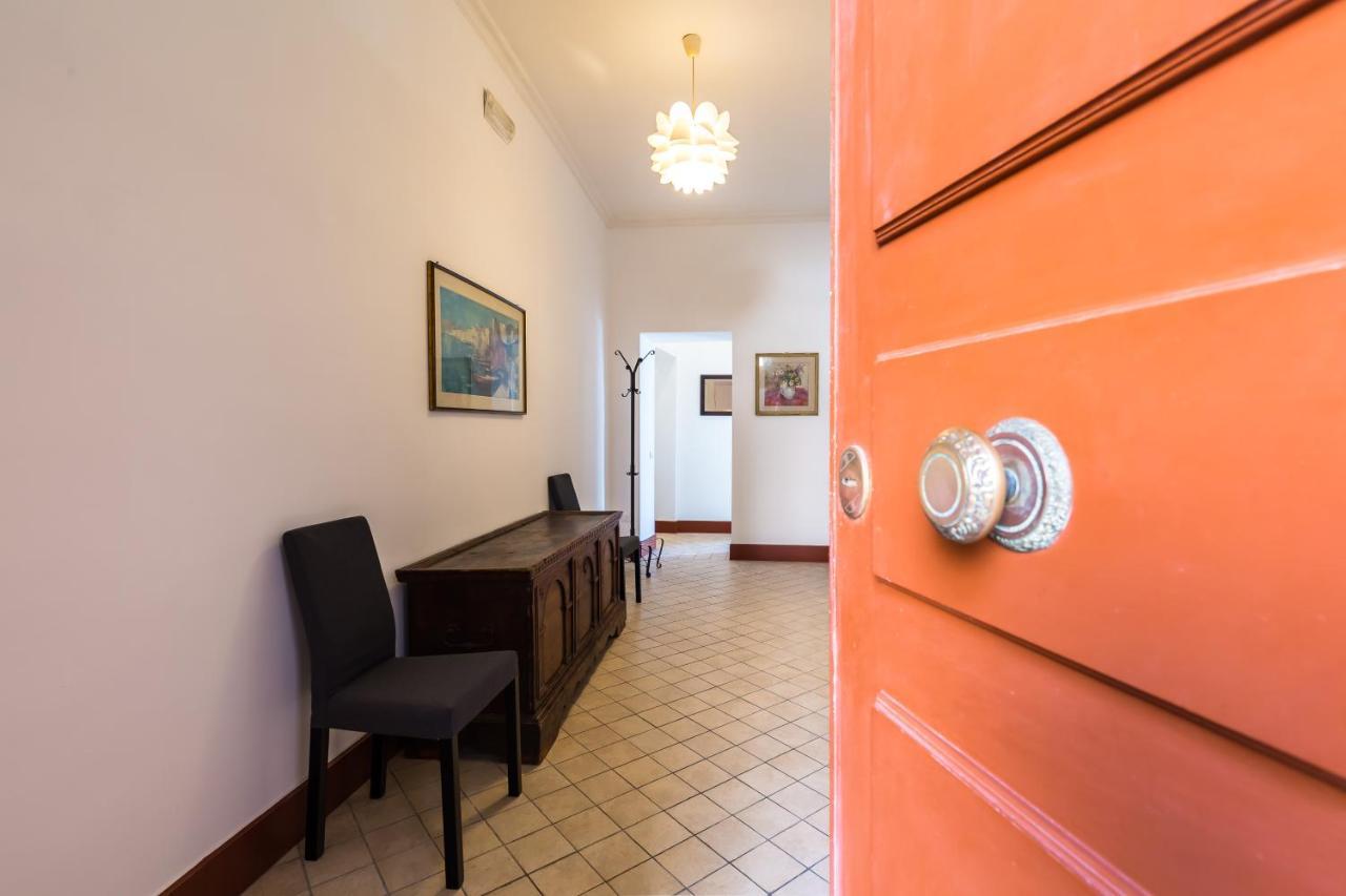Lopez 20 A Big Family Apartment By Napoliapartments ภายนอก รูปภาพ