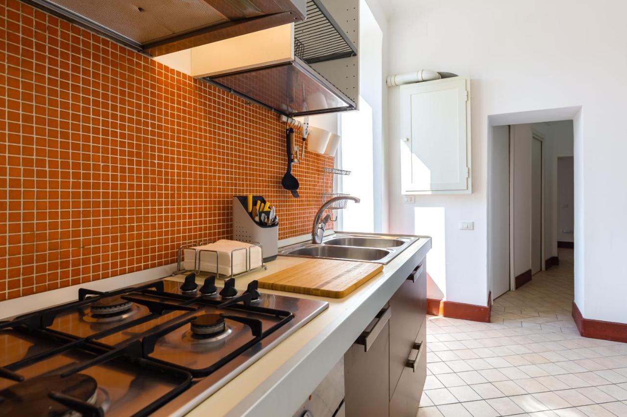 Lopez 20 A Big Family Apartment By Napoliapartments ภายนอก รูปภาพ