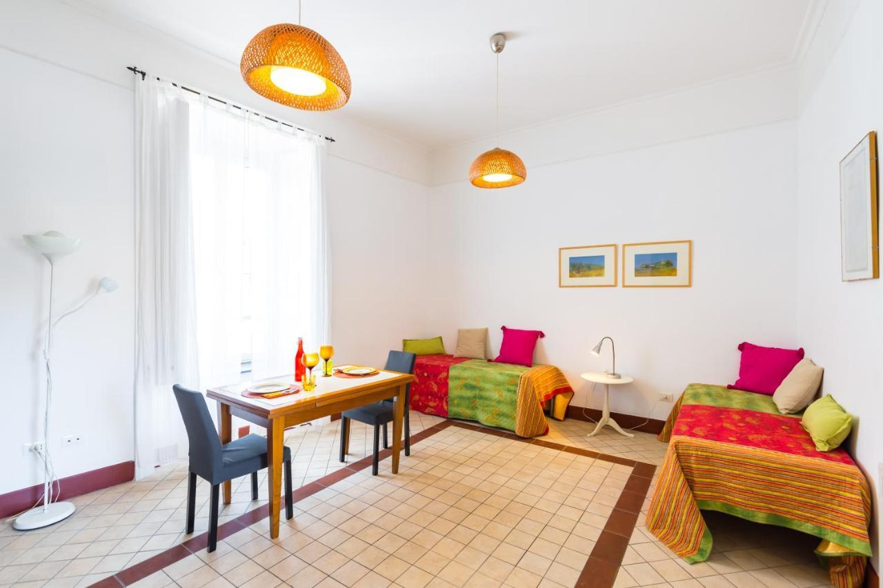 Lopez 20 A Big Family Apartment By Napoliapartments ภายนอก รูปภาพ