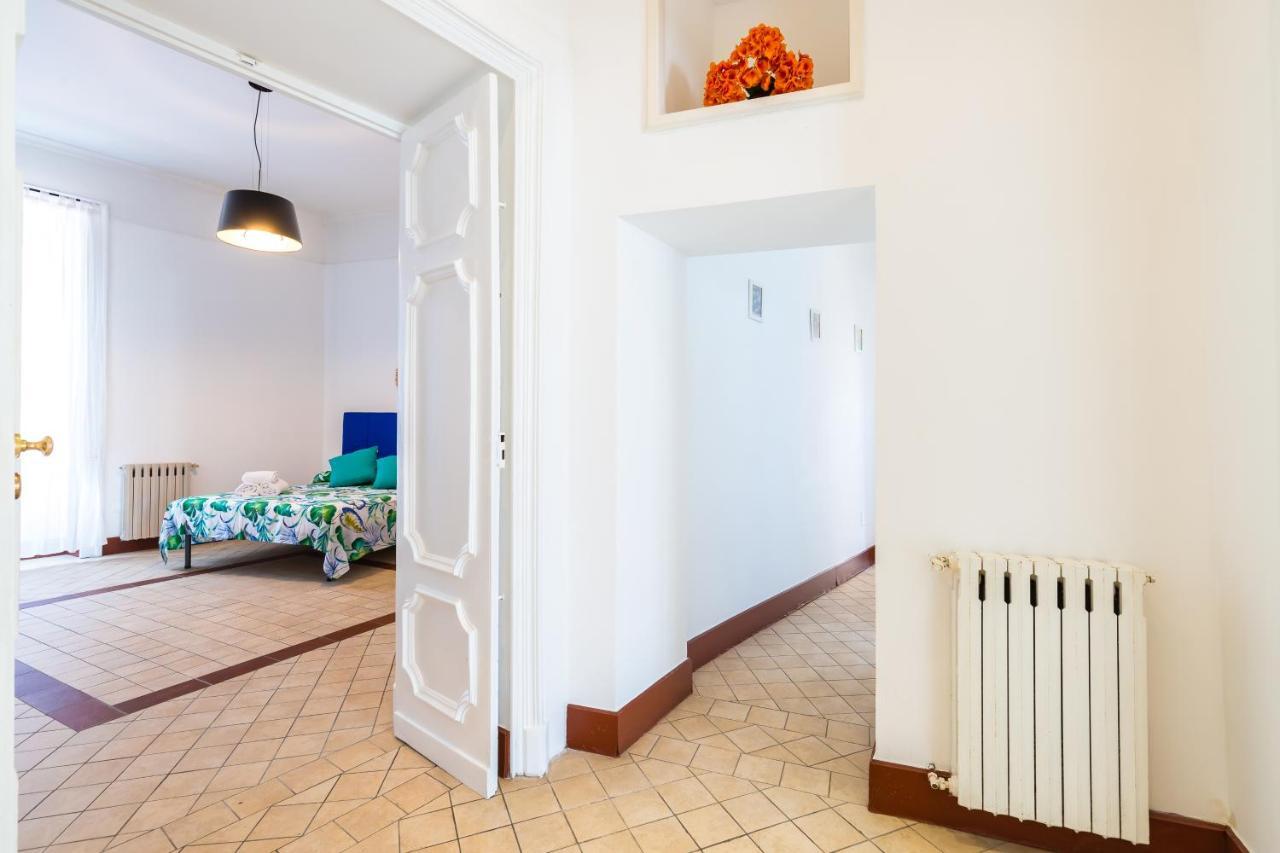 Lopez 20 A Big Family Apartment By Napoliapartments ภายนอก รูปภาพ
