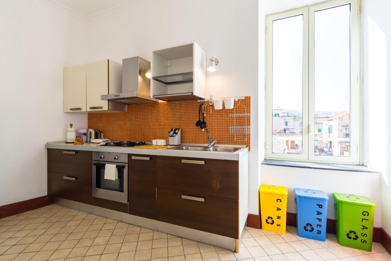 Lopez 20 A Big Family Apartment By Napoliapartments ภายนอก รูปภาพ